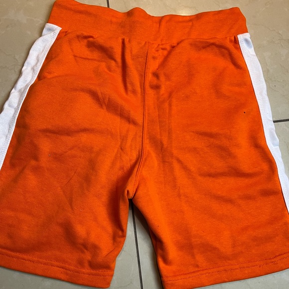 Icon - Picture 2 of 3